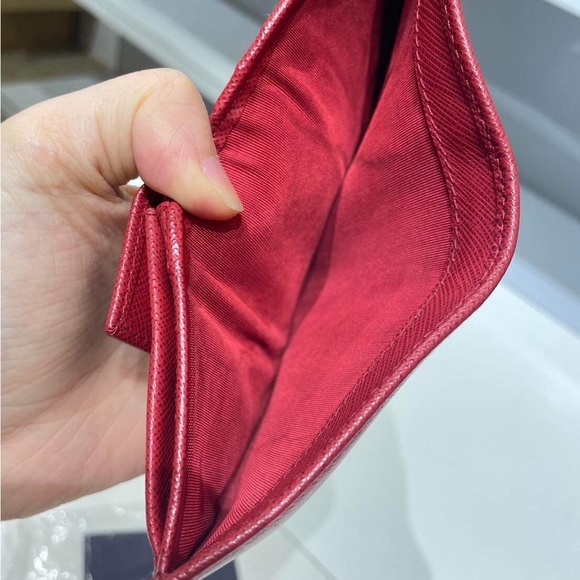 Gently USED **AUTHENTIC**Prada RED bifold wallet - Picture 5 of 9
